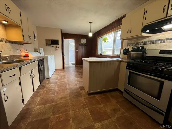 $219,000 | 10 Levydale Park, Cortland, NY 13045