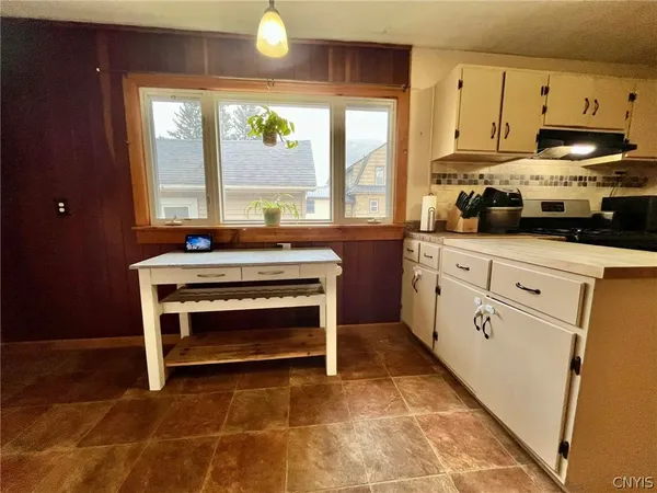 $219,000 | 10 Levydale Park, Cortland, NY 13045