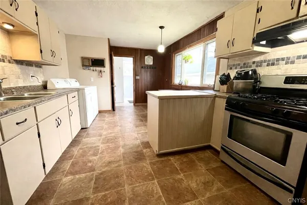 $219,000 | 10 Levydale Park, Cortland, NY 13045