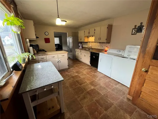 $219,000 | 10 Levydale Park, Cortland, NY 13045