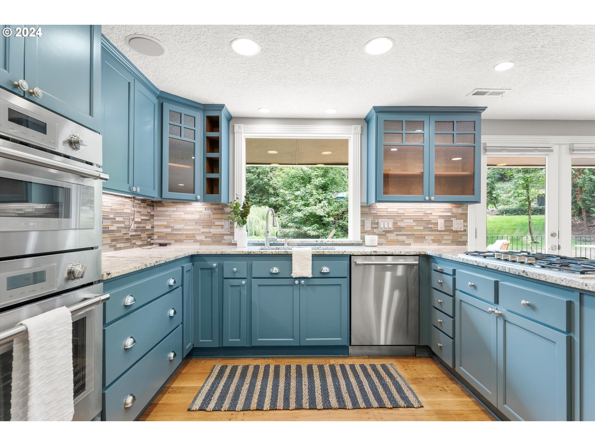 7007 Southwest Robbins Road Tualatin, OR 97062 - Photo 11 of 47 Gallery Image 11