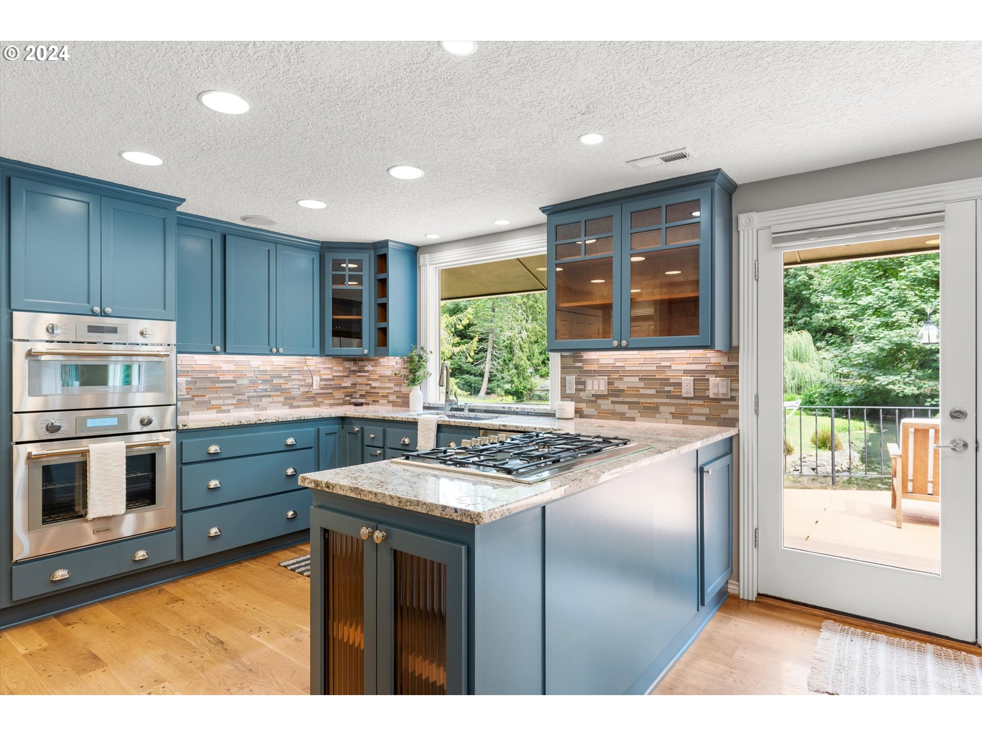 7007 Southwest Robbins Road Tualatin, OR 97062 - Photo 10 of 47 Gallery Image 10