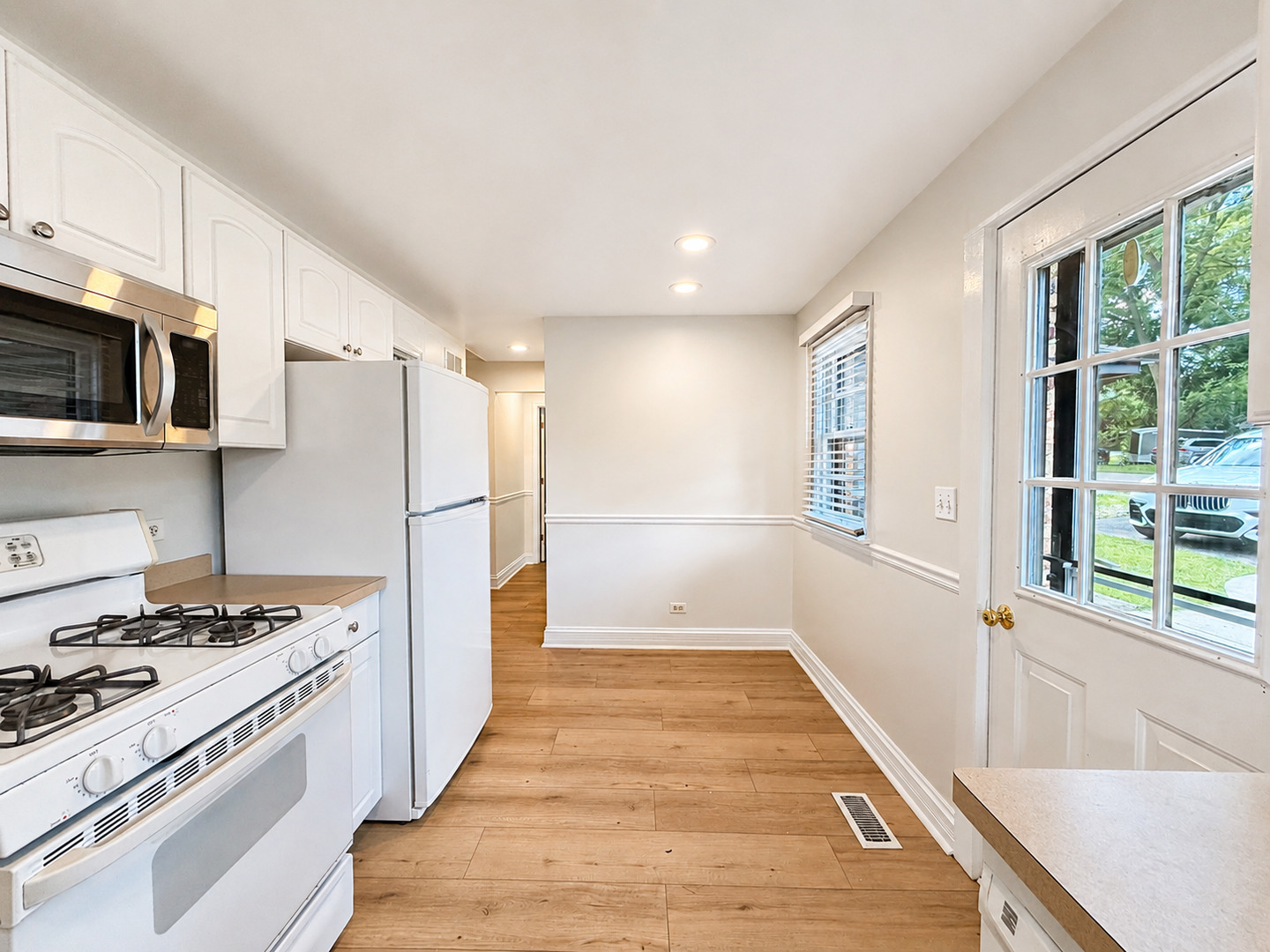 21365 West Ridge Road Lake Zurich, IL 60047 - Photo 3 of 14