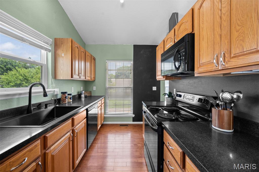 2325 Arkansas Drive High Ridge, MO 63049 - Photo 12 of 34