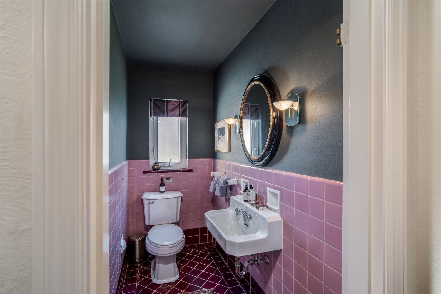 6512 Ridge Circle Cincinnati, OH 45213 - Photo 15 of 38 Gallery Image 15
