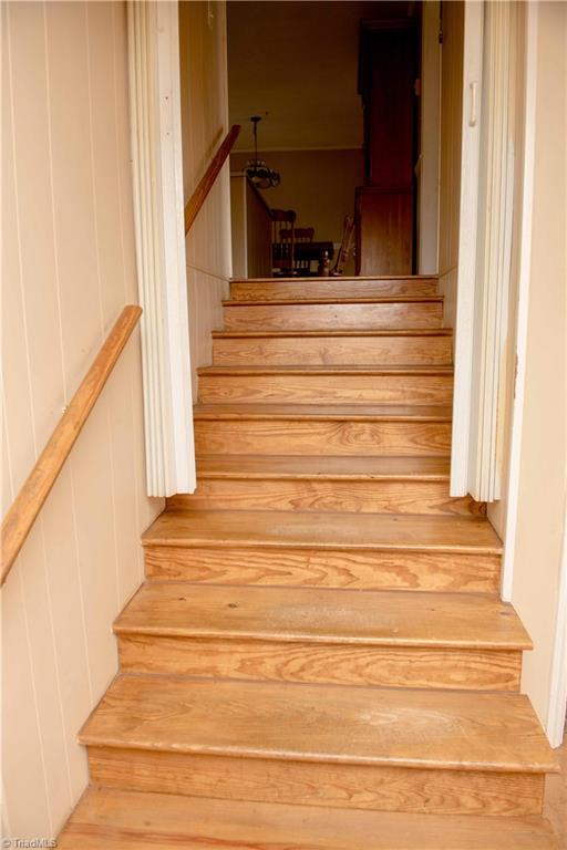 358 Stewart Road Ennice, NC 28623 - Photo 13 of 37