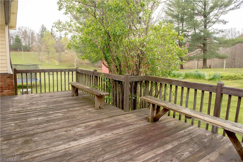358 Stewart Road Ennice, NC 28623 - Photo 19 of 37