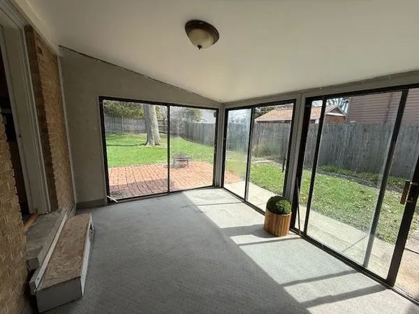 $389,000 | 939 South Grace Street, Lombard, IL 60148
