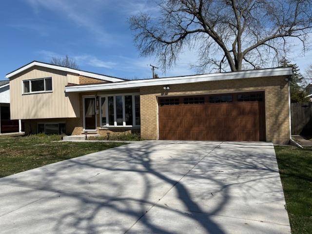 939 South Grace Street Lombard, IL 60148 - Photo 2 of 26 a view of house and outdoor space