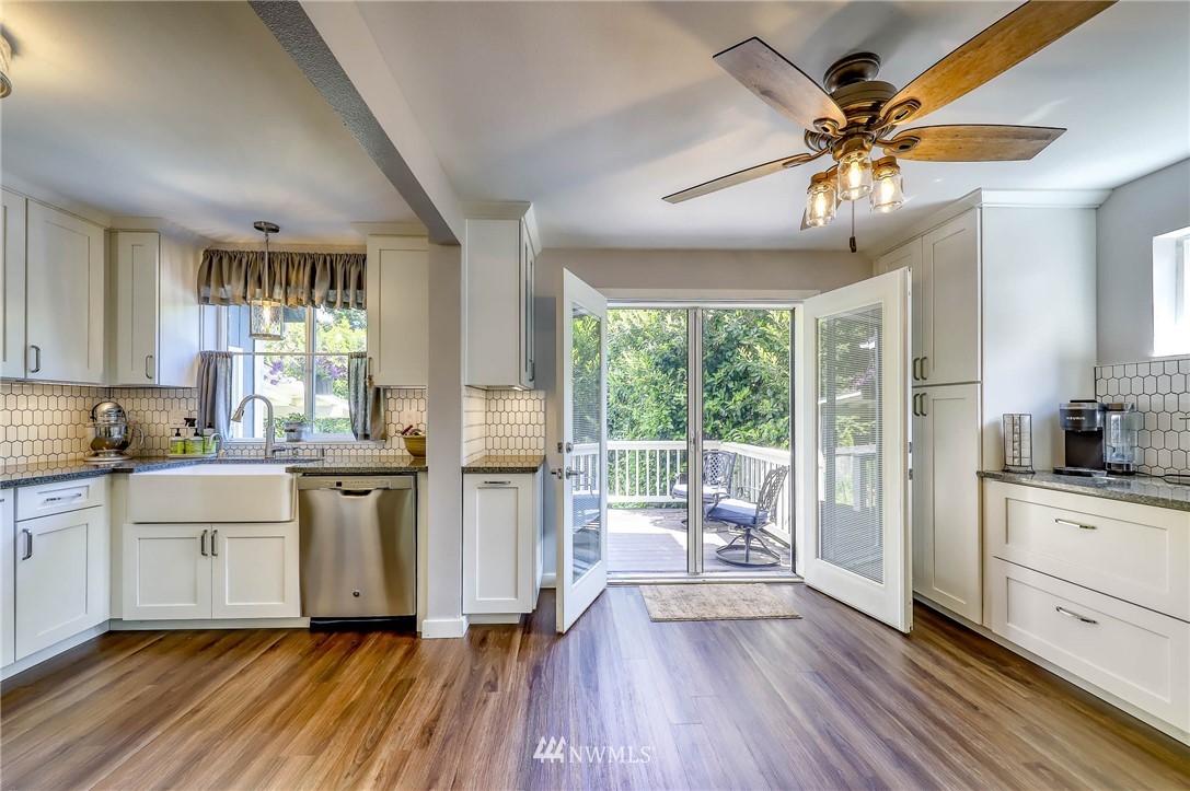 26418 Barrett Road Northeast Kingston, WA 98346 - Photo 13 of 34 Gallery Image 13