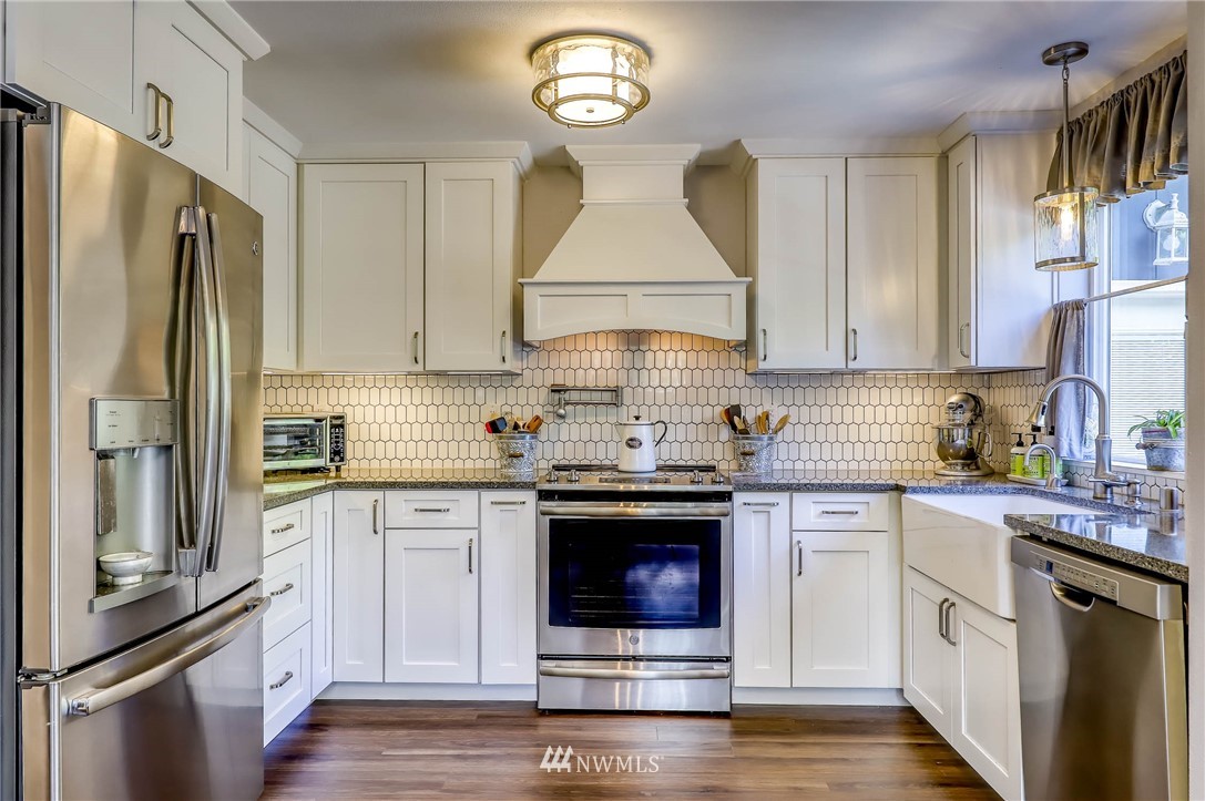 26418 Barrett Road Northeast Kingston, WA 98346 - Photo 17 of 34 Gallery Image 17