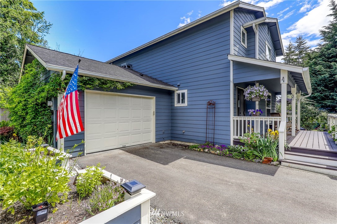 26418 Barrett Road Northeast Kingston, WA 98346 - Photo 2 of 34 Gallery Image 2