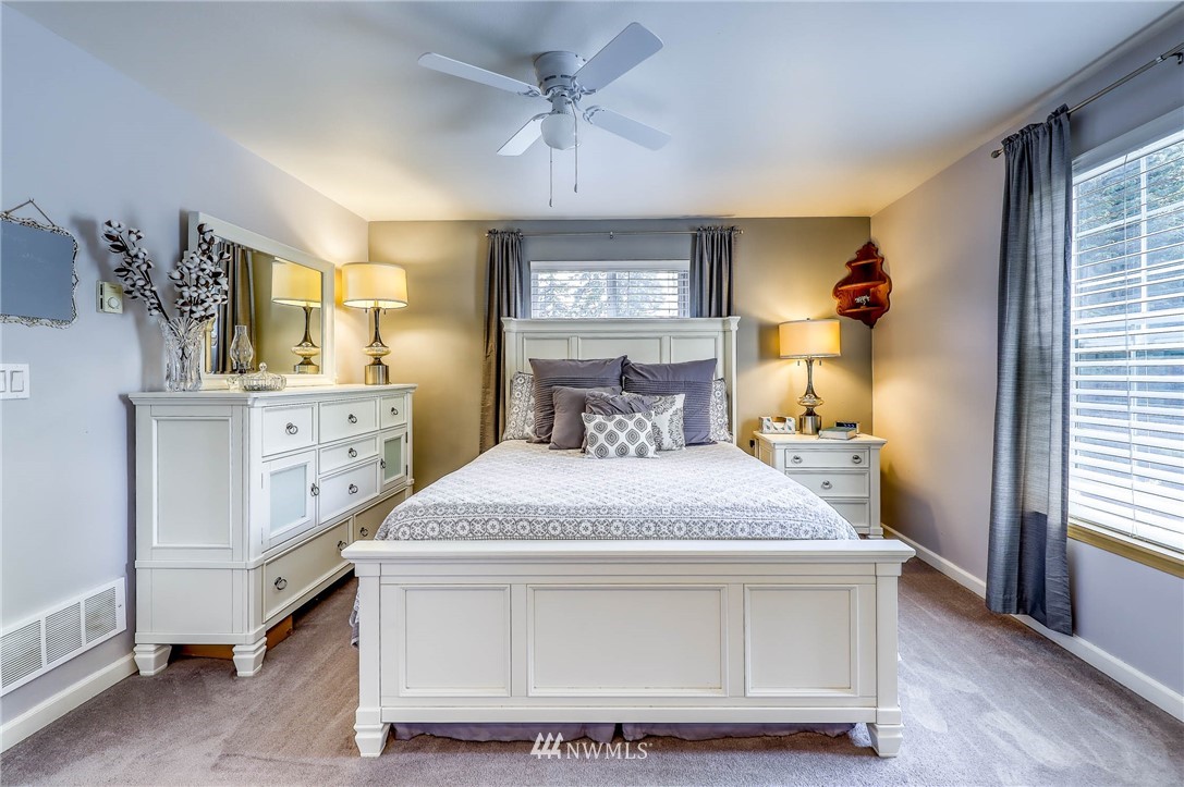 26418 Barrett Road Northeast Kingston, WA 98346 - Photo 23 of 34 Gallery Image 23