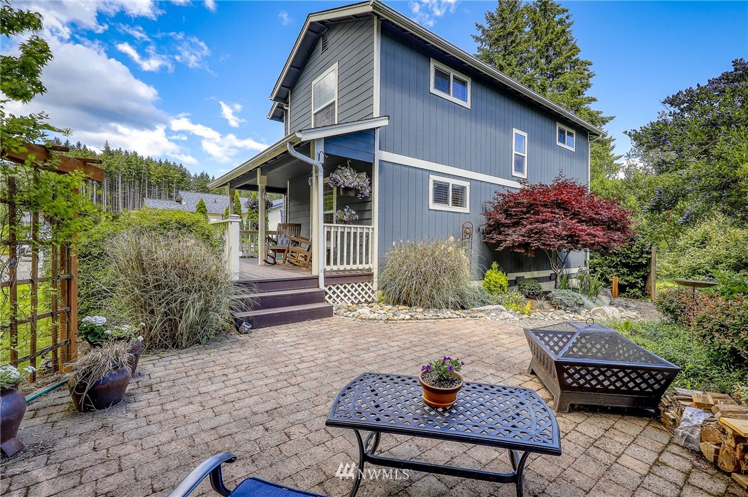 26418 Barrett Road Northeast Kingston, WA 98346 - Photo 3 of 34 Gallery Image 3