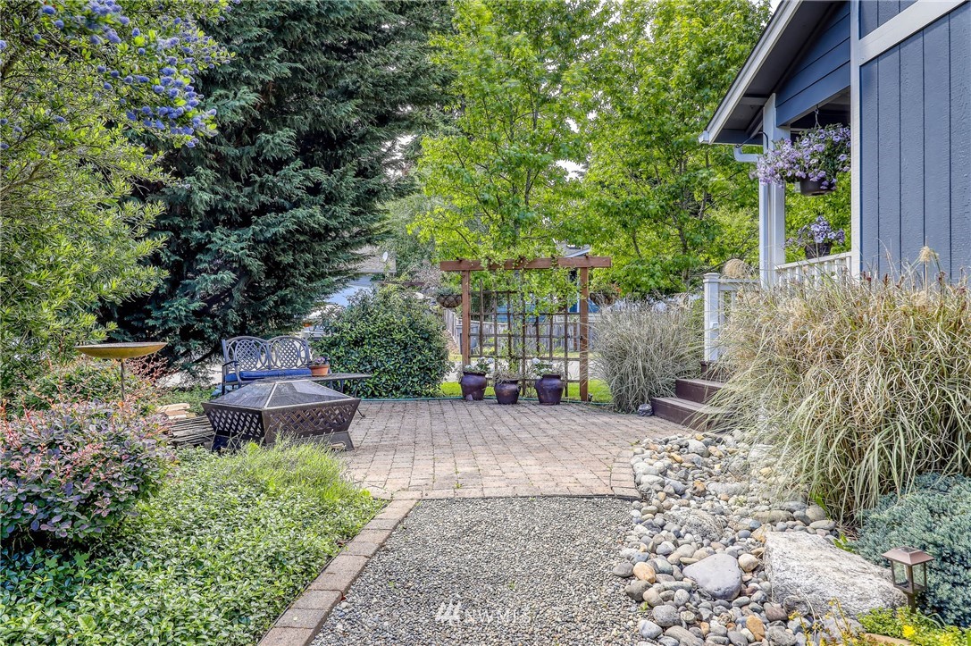 26418 Barrett Road Northeast Kingston, WA 98346 - Photo 4 of 34 Gallery Image 4