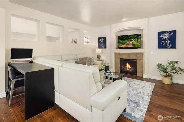 $950,000 | 16148 Parkside Way Southeast, Renton, WA 98058