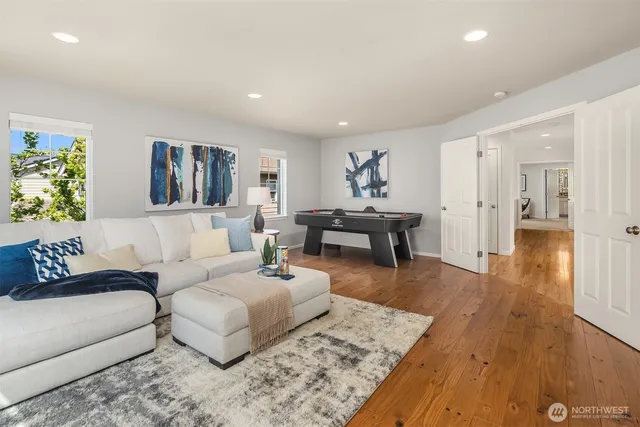 $950,000 | 16148 Parkside Way Southeast, Renton, WA 98058