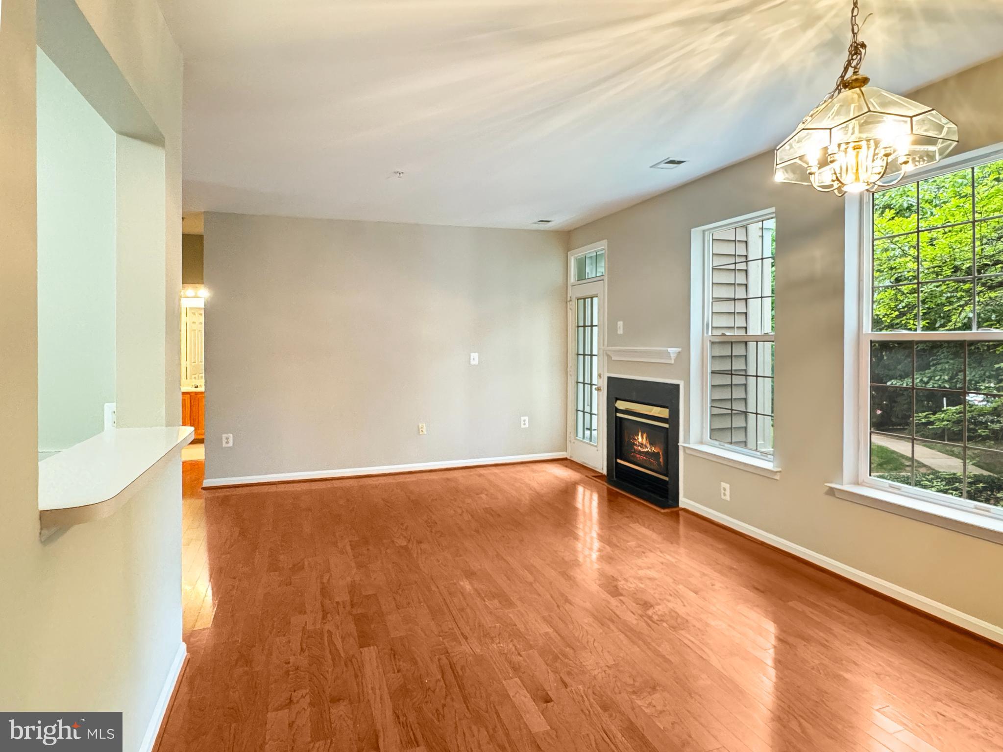 11405 Windleaf Court, Unit 26 Reston, VA 20194 - Photo 8 of 41 Gallery Image 8