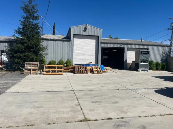 $9,000 | 331-332 Pine Street, Ripon, CA 95366