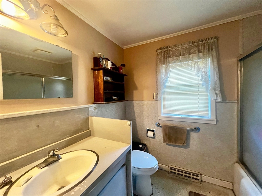 1158 Millers Falls Road Northfield, MA 01360 - Photo 18 of 41