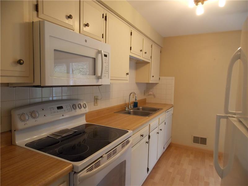 176 Country Club Road Washington, PA 15301 - Photo 22 of 23 Gallery Image 22
