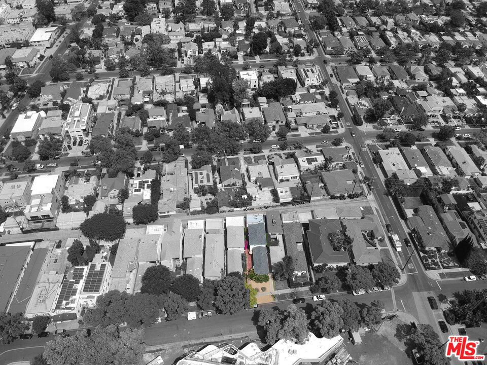 1644 Preuss Road Los Angeles, CA 90035 - Photo 2 of 41 Gallery Image 2