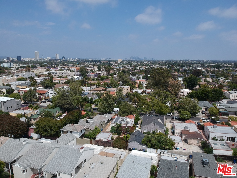 1644 Preuss Road Los Angeles, CA 90035 - Photo 35 of 41 Gallery Image 35