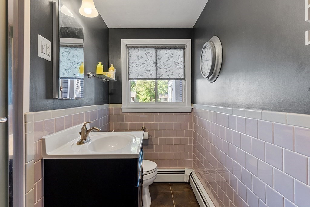 11 Amherst Road Beverly, MA 01915 - Photo 15 of 33 Gallery Image 15