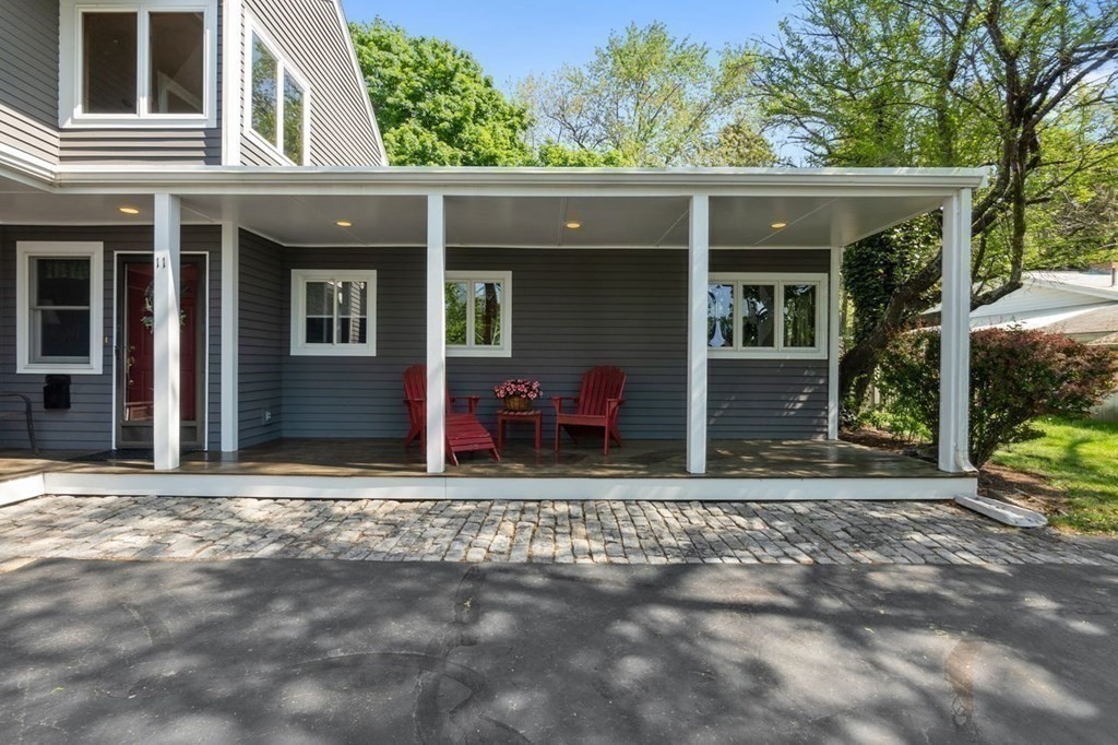 11 Amherst Road Beverly, MA 01915 - Photo 3 of 33 Gallery Image 3