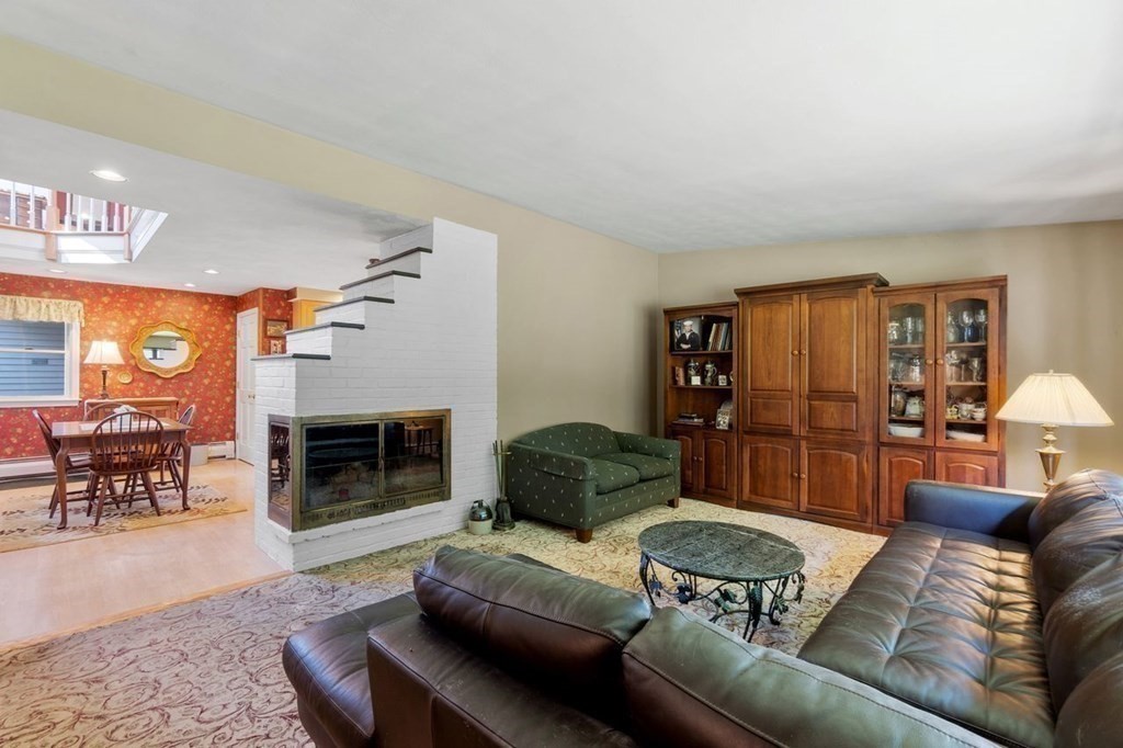 11 Amherst Road Beverly, MA 01915 - Photo 9 of 33 Gallery Image 9