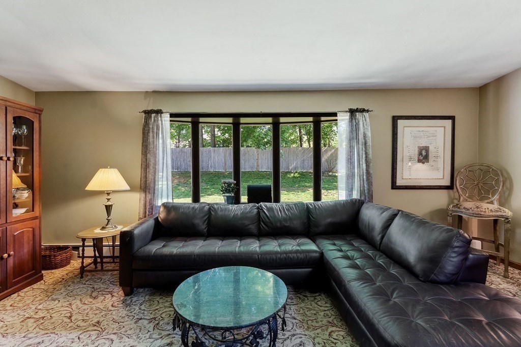 11 Amherst Road Beverly, MA 01915 - Photo 10 of 33 Gallery Image 10