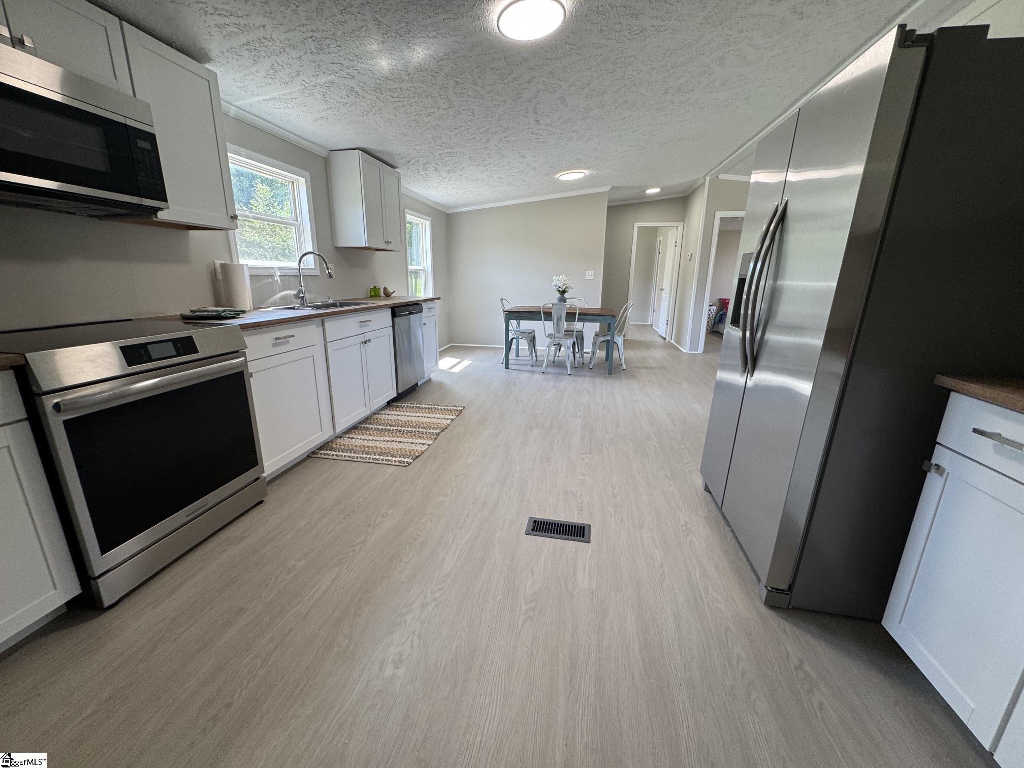 311 Jenkins Bridge Road Fountain Inn, SC 29644 - Photo 7 of 19 Gallery Image 7