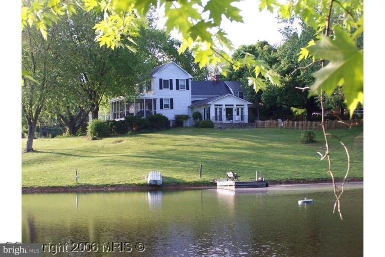 9595 Sherburne Farm Road Marshall, VA 20115 - Photo 1 of 21 Exterior (Front)