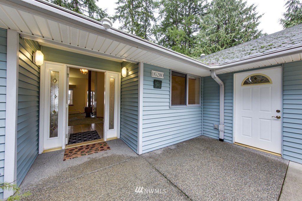 16280 Pearson Road Northeast Poulsbo, WA 98370 - Photo 6 of 25 Gallery Image 6