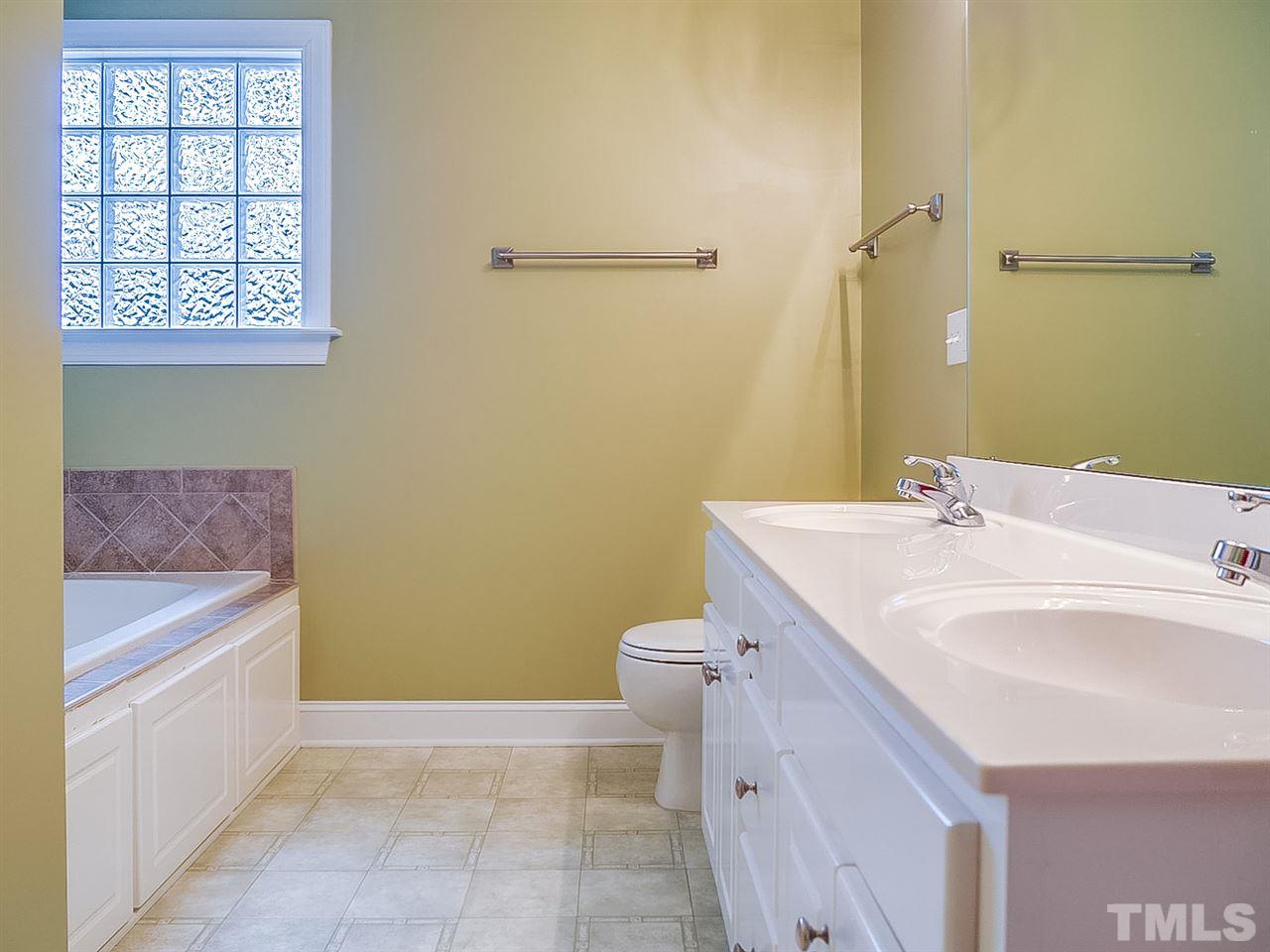 392 Jamison Drive Raleigh, NC 27610 - Photo 14 of 30 Gallery Image 14