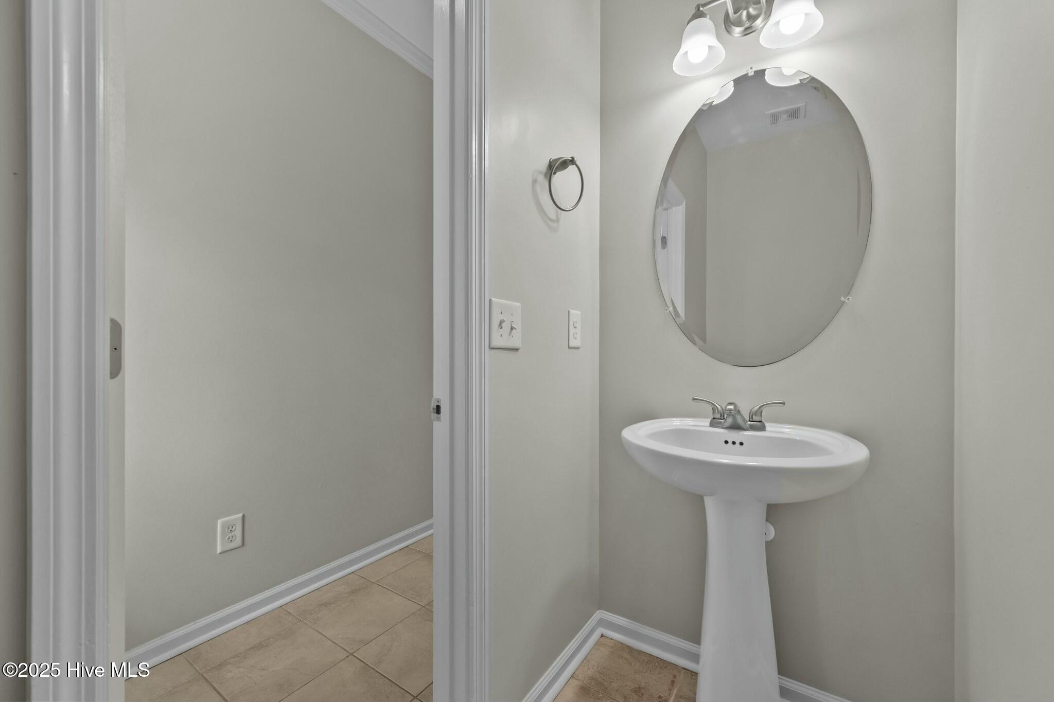 307 Cedar Island Trail Holly Ridge, NC 28445 - Photo 4 of 43 tempImageJkmoPU