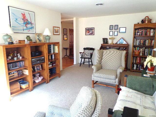 9153 Garber Road St. Louis, MO 63126 - Photo 5 of 30 Gallery Image 5