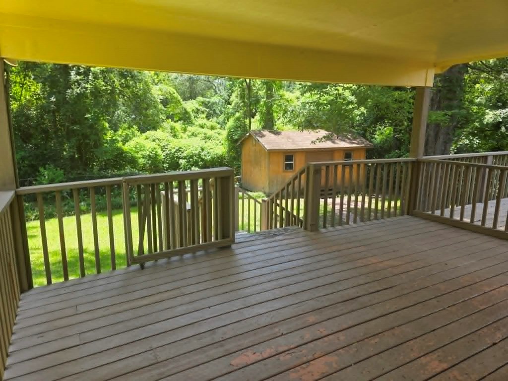 5522 Valleybrook Road Columbus, GA 31907 - Photo 33 of 36 Deck