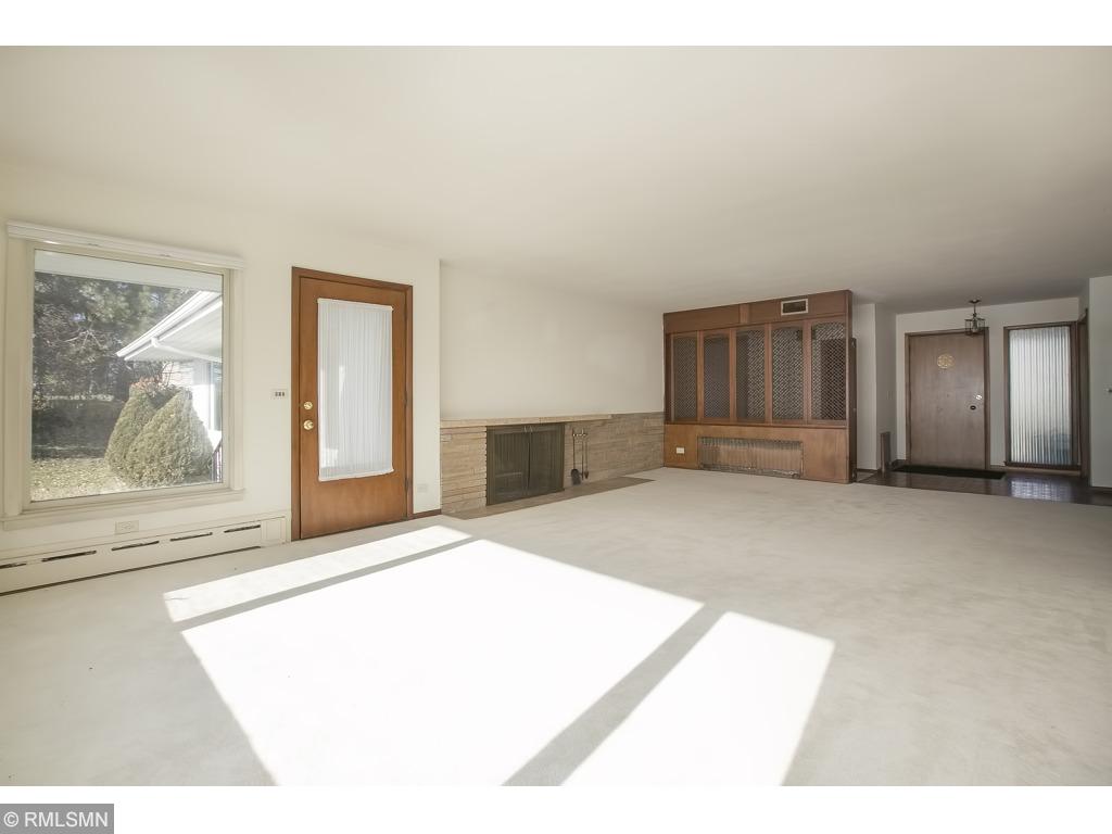 2799 Pheasant Road Excelsior, MN 55331 - Photo 6 of 21 Gallery Image 6