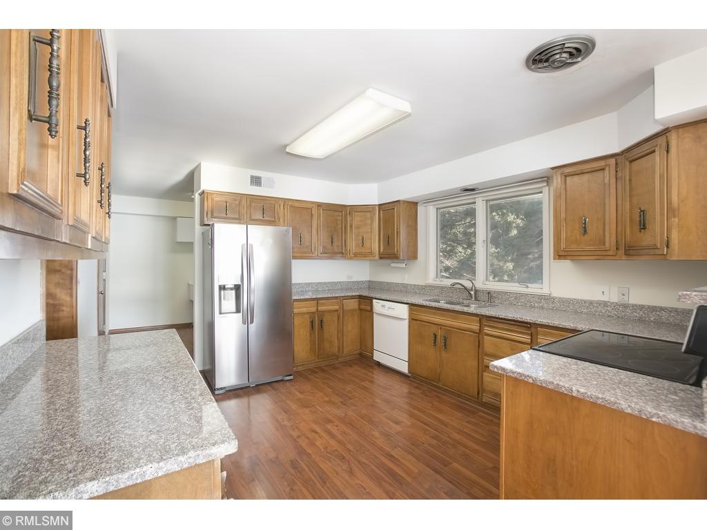 2799 Pheasant Road Excelsior, MN 55331 - Photo 10 of 21 Gallery Image 10