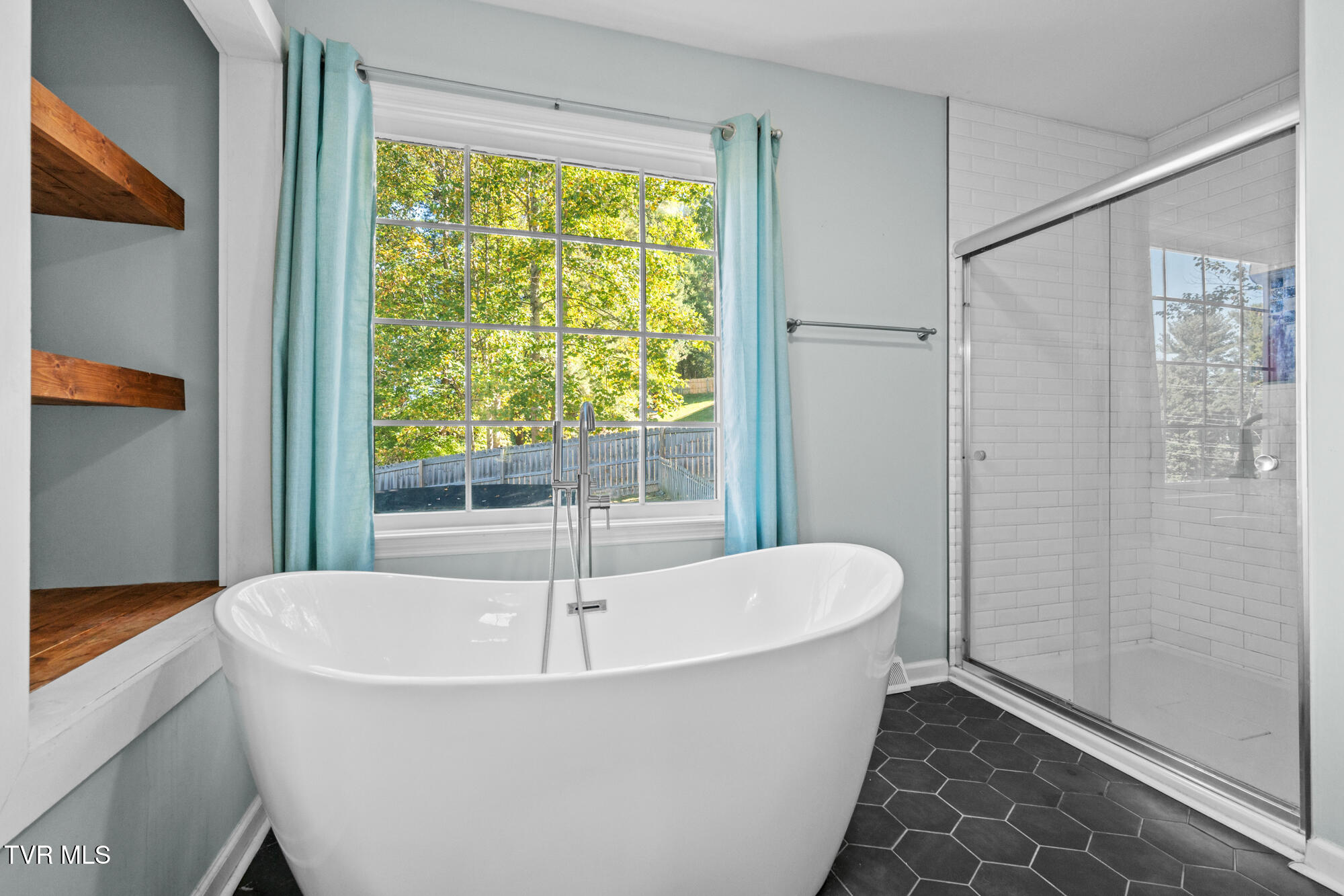 15410 Wilderness Road Bristol, VA 24202 - Photo 16 of 51 DSC_7124