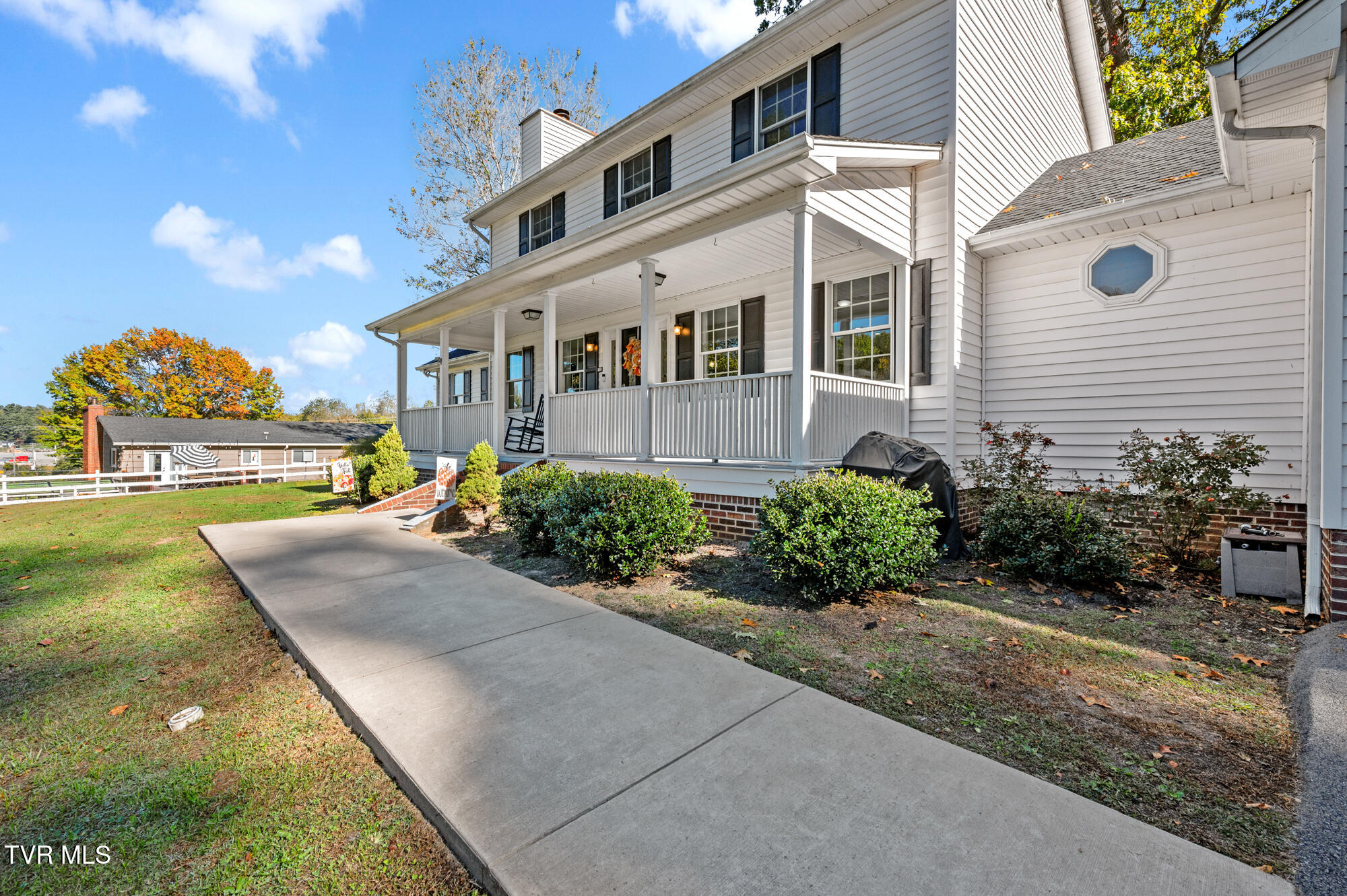 15410 Wilderness Road Bristol, VA 24202 - Photo 6 of 51 DSC_7077