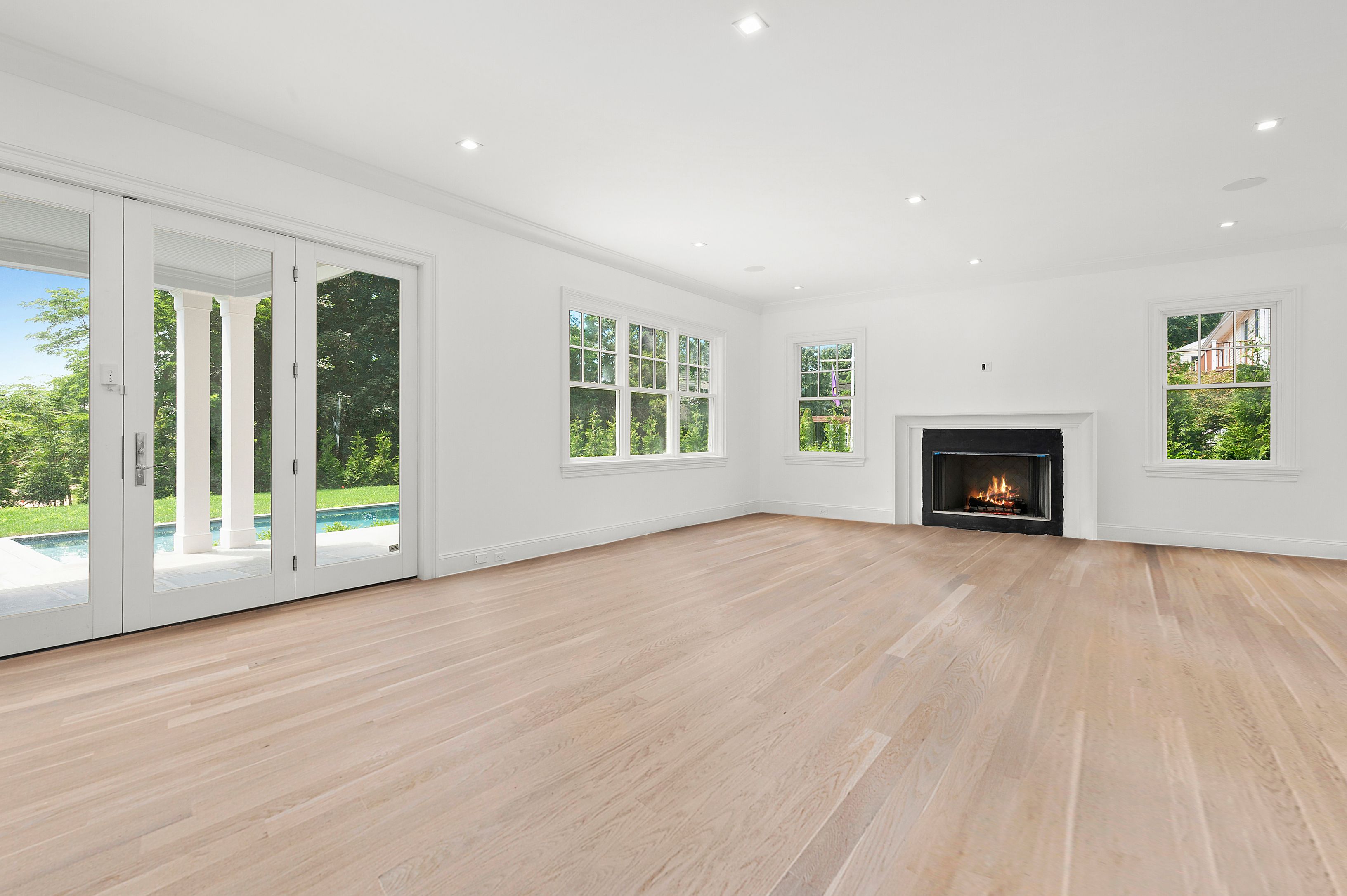 18 Whitfield Road Southampton, NY 11968 - Photo 5 of 13 Gallery Image 5