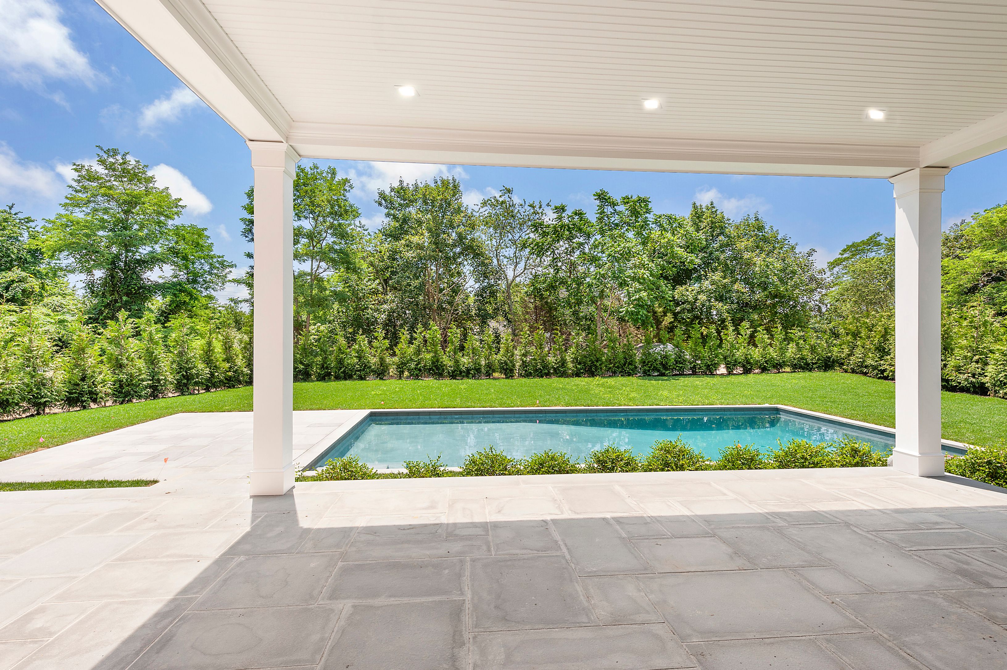 18 Whitfield Road Southampton, NY 11968 - Photo 6 of 13 Gallery Image 6