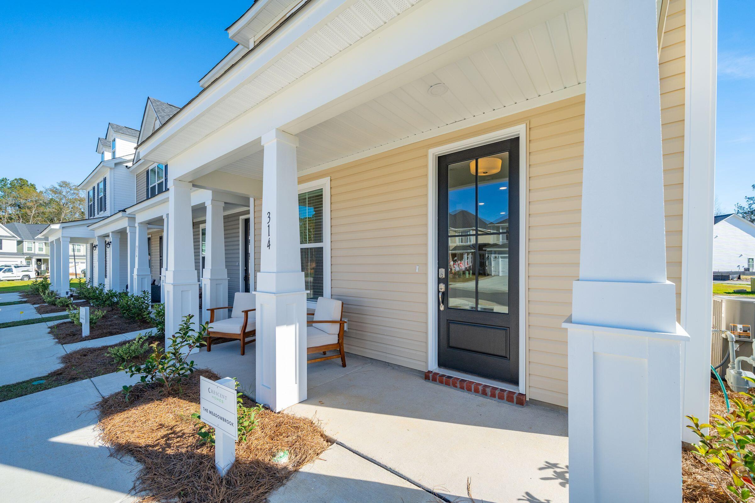 231 Harding Lane Goose Creek, SC 29445 - Photo 3 of 58 314GreenFernDr-KeenEyeMarketing-005