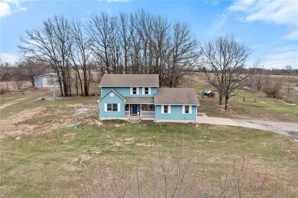 $395,000 | 905 Northwest Hwy Z, Bates City, MO 64011