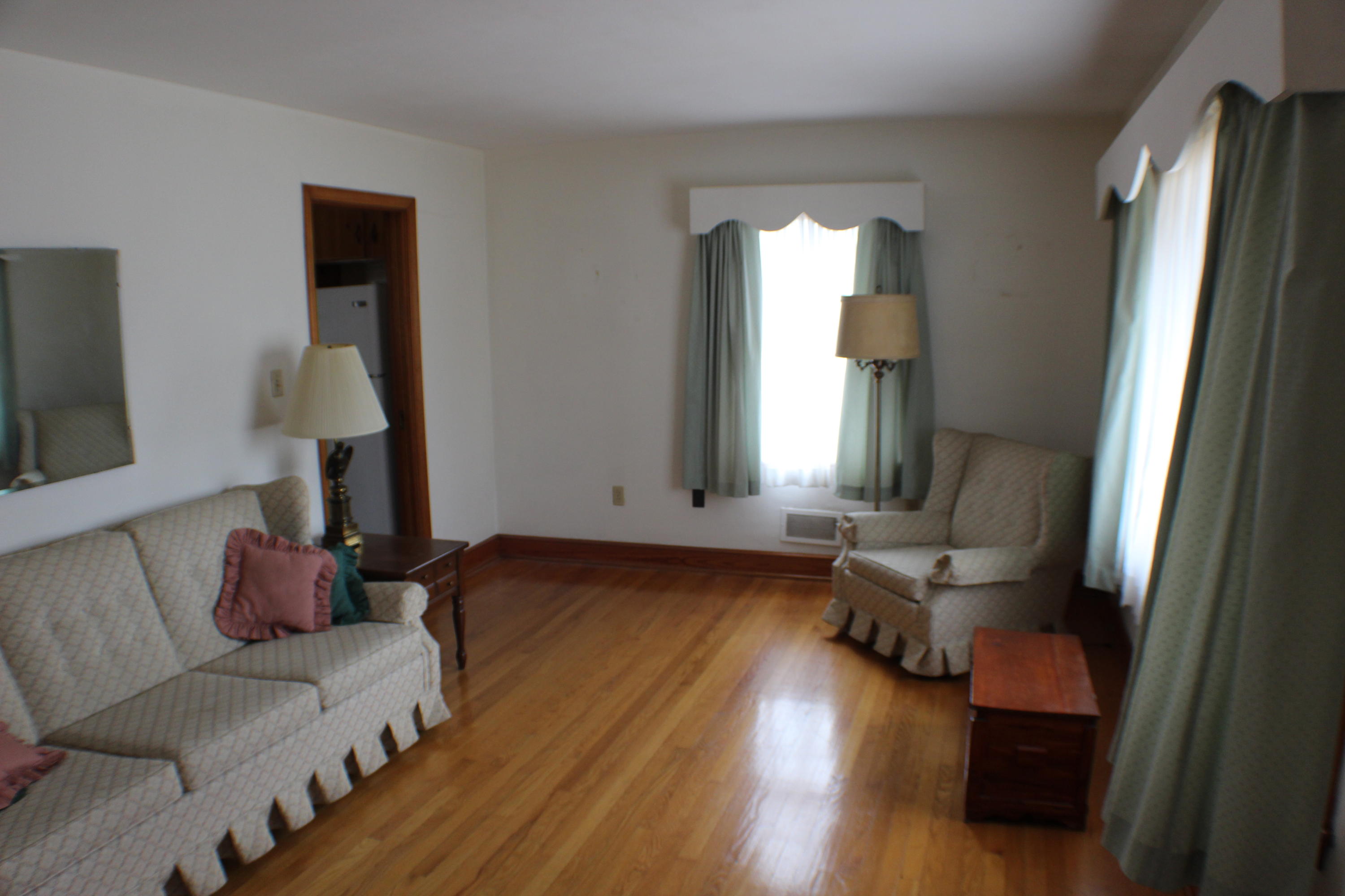 4918 Oak Road Northwest Roanoke, VA 24017 - Photo 14 of 34 IMG_0205