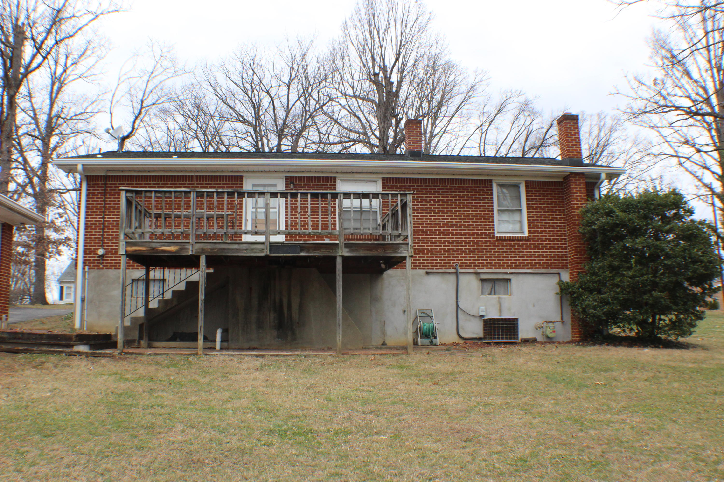 4918 Oak Road Northwest Roanoke, VA 24017 - Photo 9 of 34 IMG_0195