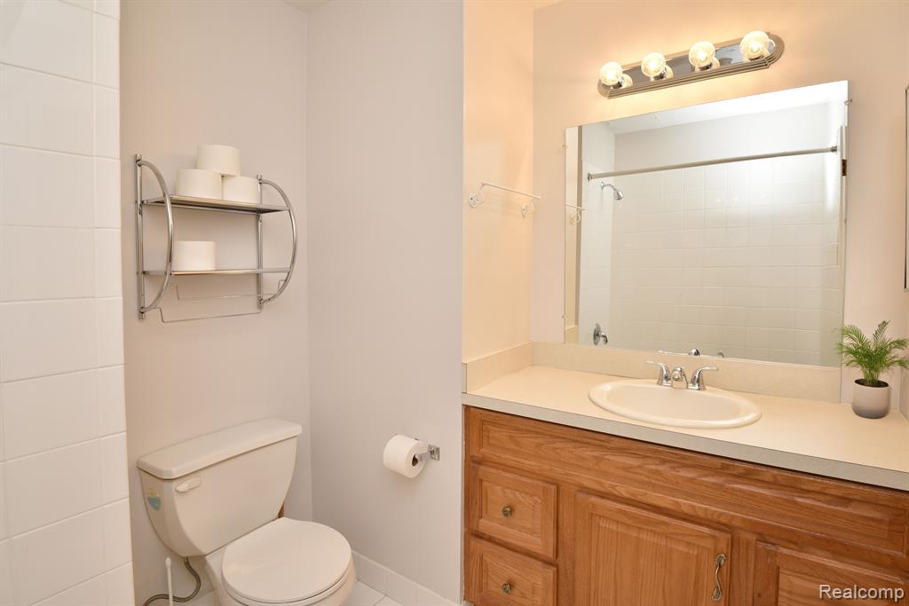 30475 West 14 Mile Road, Unit 74 Farmington, MI 48334 - Photo 24 of 33 Gallery Image 24