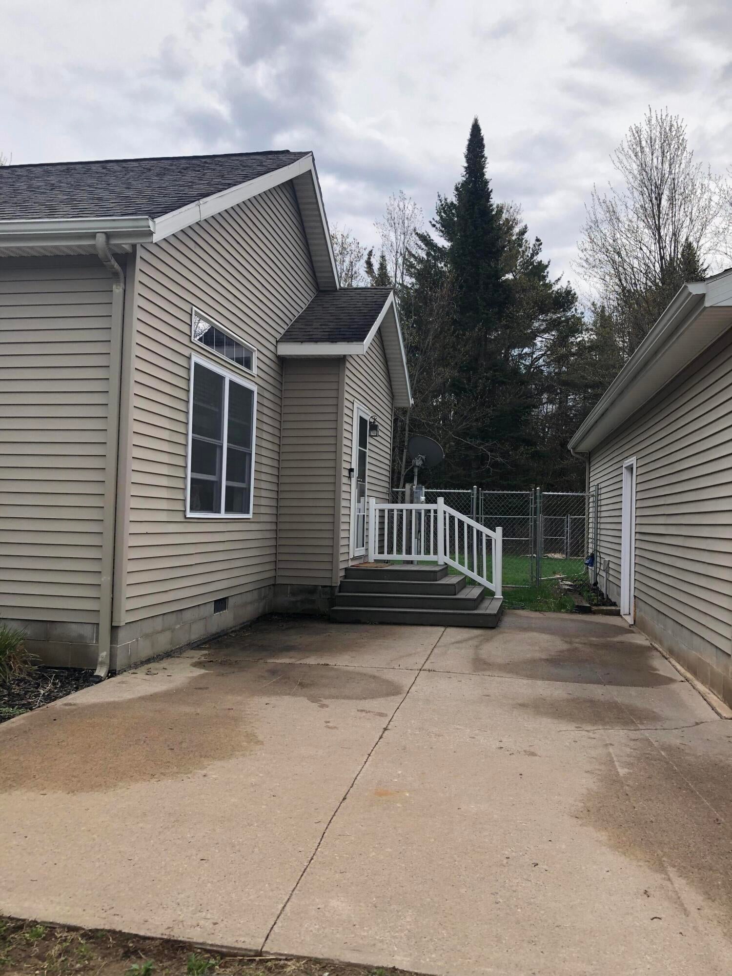 17964 South Deer Run Road Kinross, MI 49752 - Photo 26 of 29 Gallery Image 26